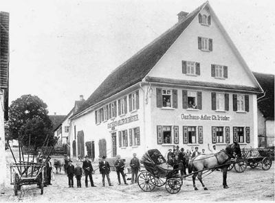 Der Adler war lange Zeit der Mittelpunkt des Lebens in Holzelfingen: Ursprnglich war in seinem Keller eine Brauerei geplant. FOTO: PR 